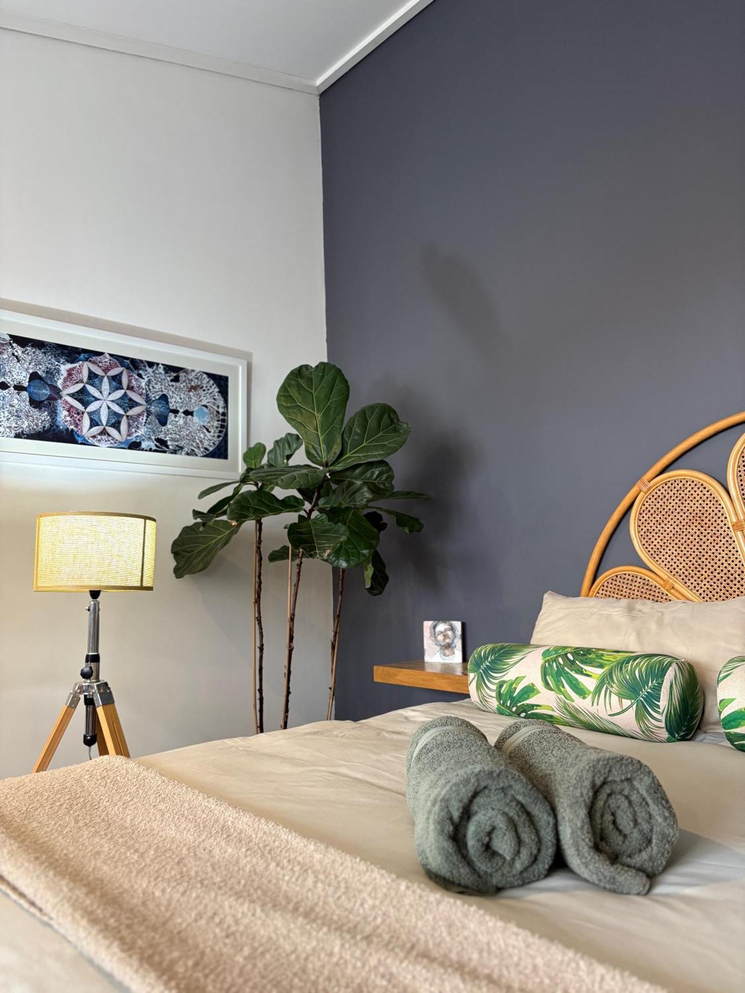 Waterfront , Modern And Cosy With Workspace * Hermanus